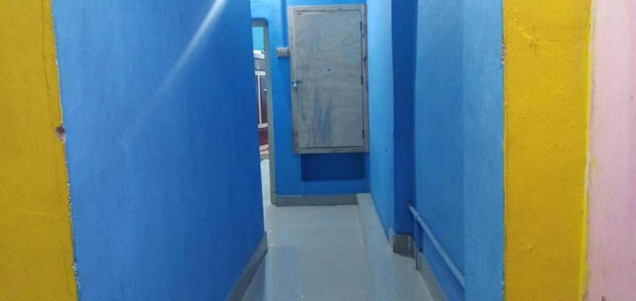 بونديتْشيري Family Guest House Near Bus-Stand المظهر الخارجي الصورة